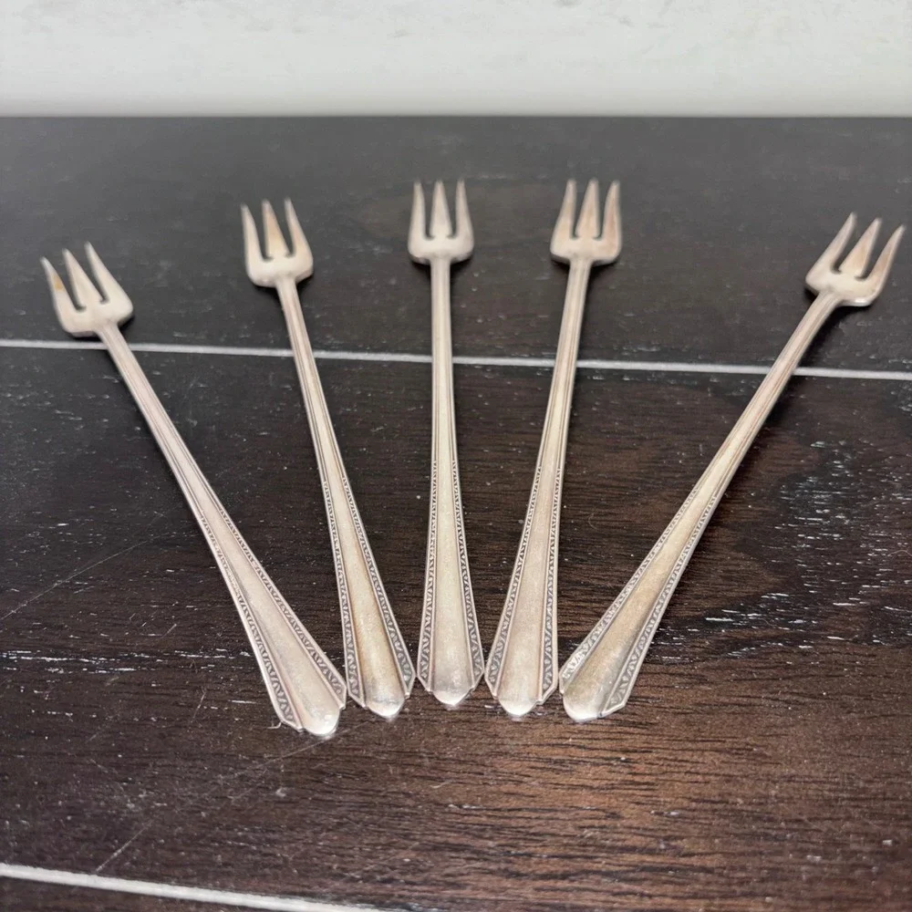 Wm A Rogers Oneida Ltd | Croydon Mary Lee | Silverplate Cocktail‎ Forks Set of 5